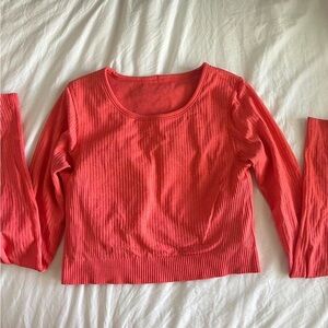 Ebb to street long sleeve lululemon top size 6